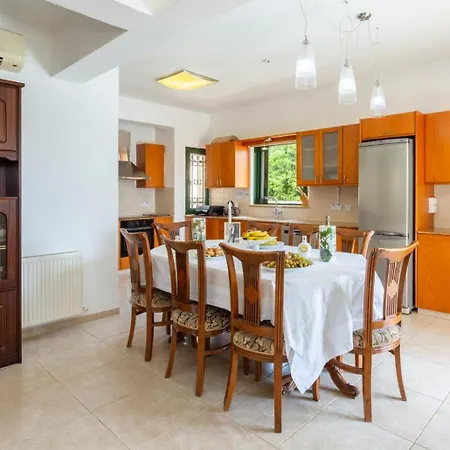 Charianna Villa Mavroli