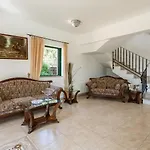 Charianna * بافوس