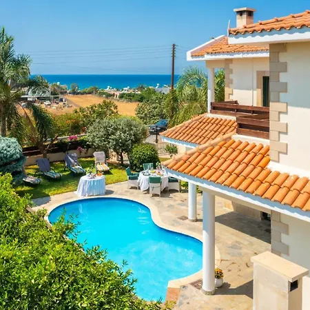 Villa Charianna *