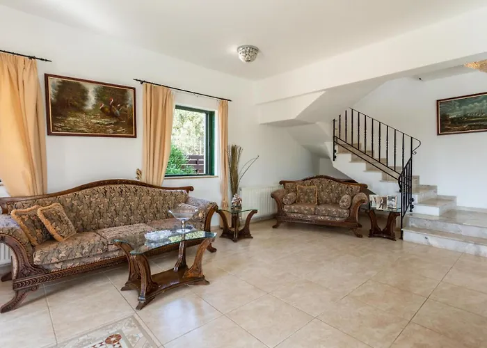 Charianna * Paphos